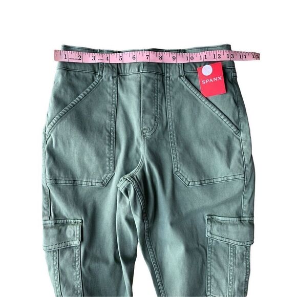 Spanx Stretch Twill Ankle Cargo Pant - Picture 13 of 13